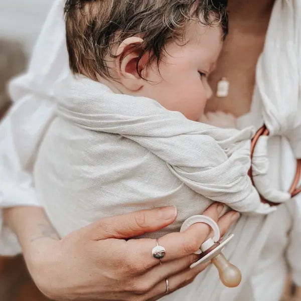 Vixsa Seashell Ring Sling