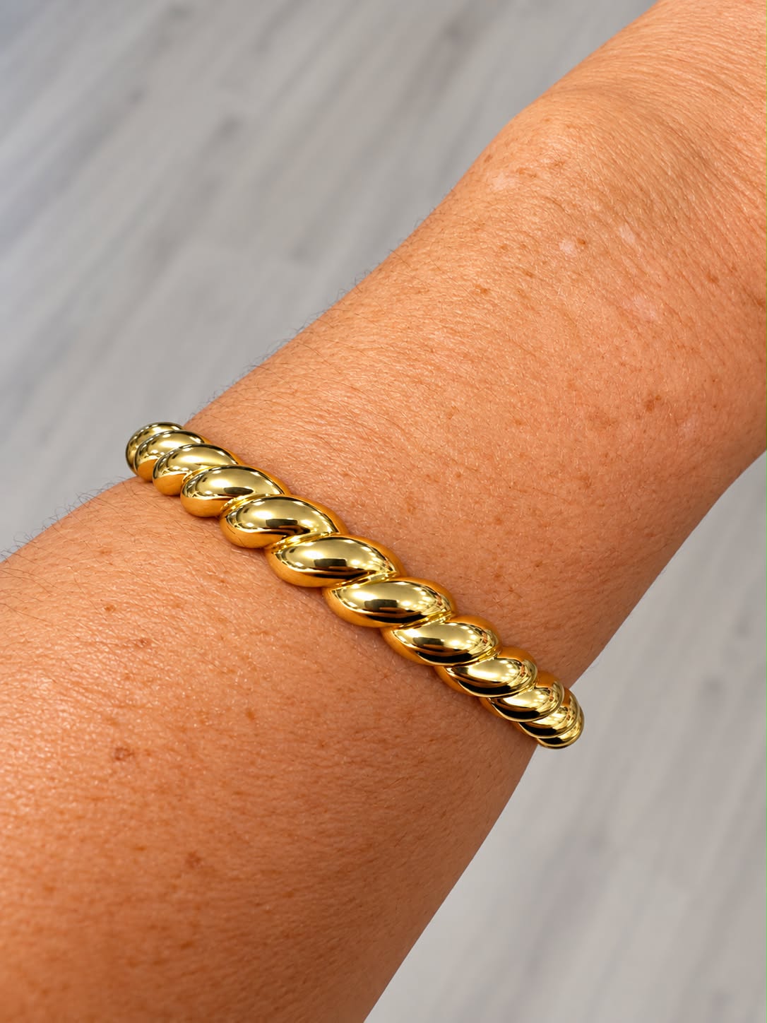 The Milky Cuff
