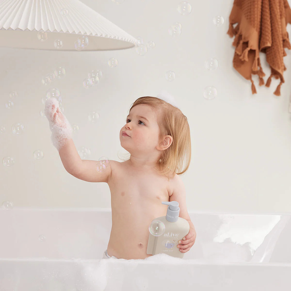 Bubble bath apple blossom