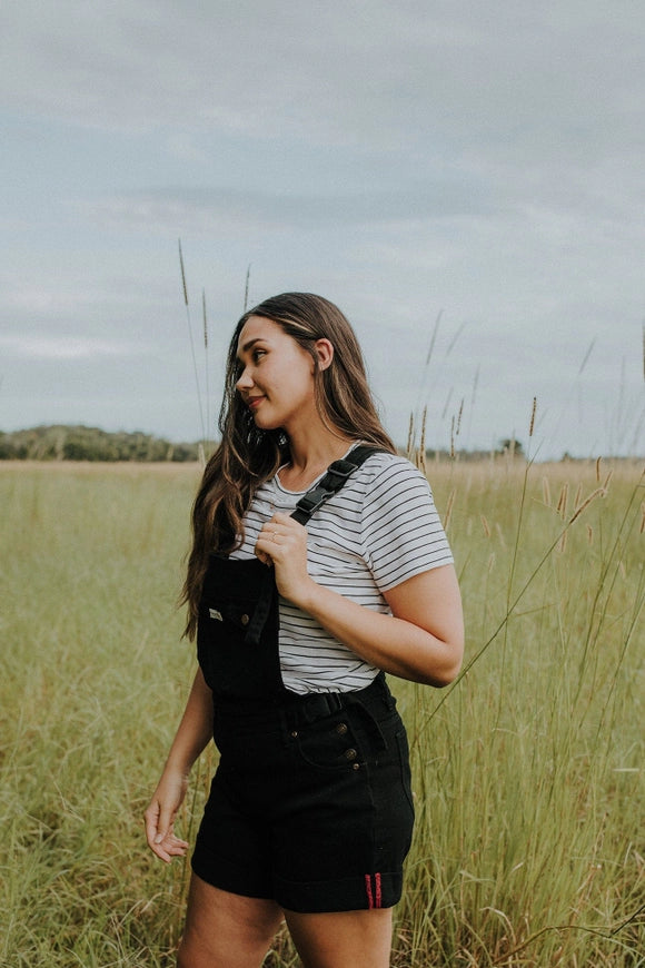 The Jet Shortie Mumsie