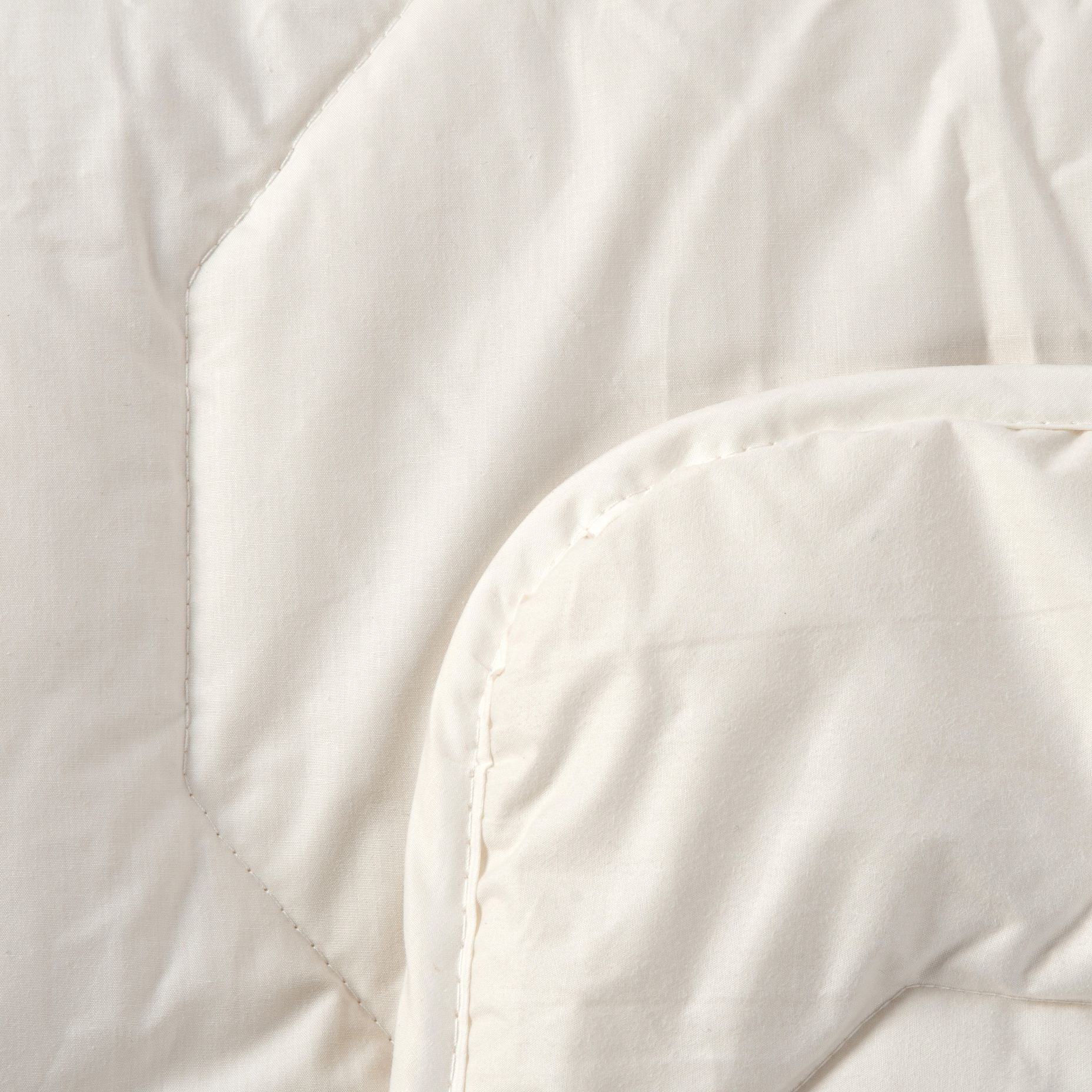 Cot Quilt Wool Filled