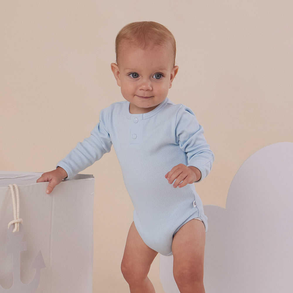 Snuggle Hunny Long Sleeve Organic Bodysuit