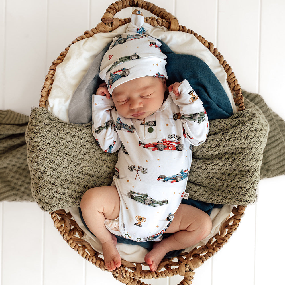 Snuggle Hunny Long Sleeve Organic Bodysuit