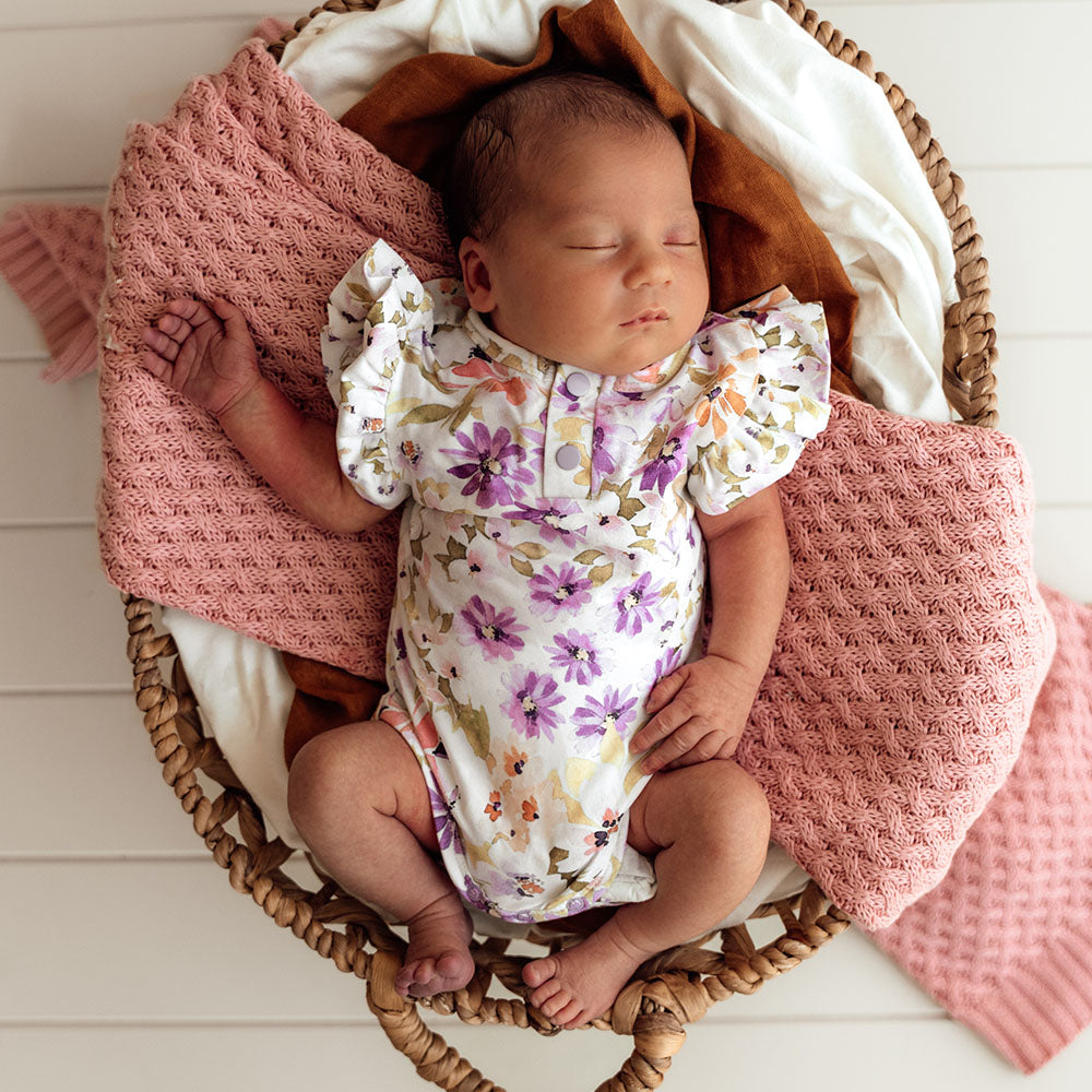 Snuggle Hunny Short Sleeve Organic Bodysuit Preemie