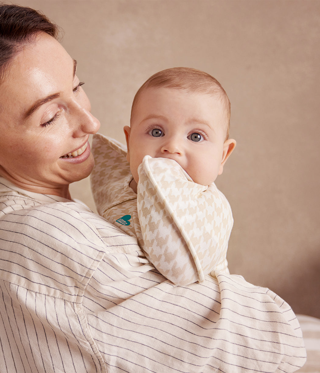 Love To Dream Swaddle Up™ 1.0 TOG Stretch Cotton Houndstooth