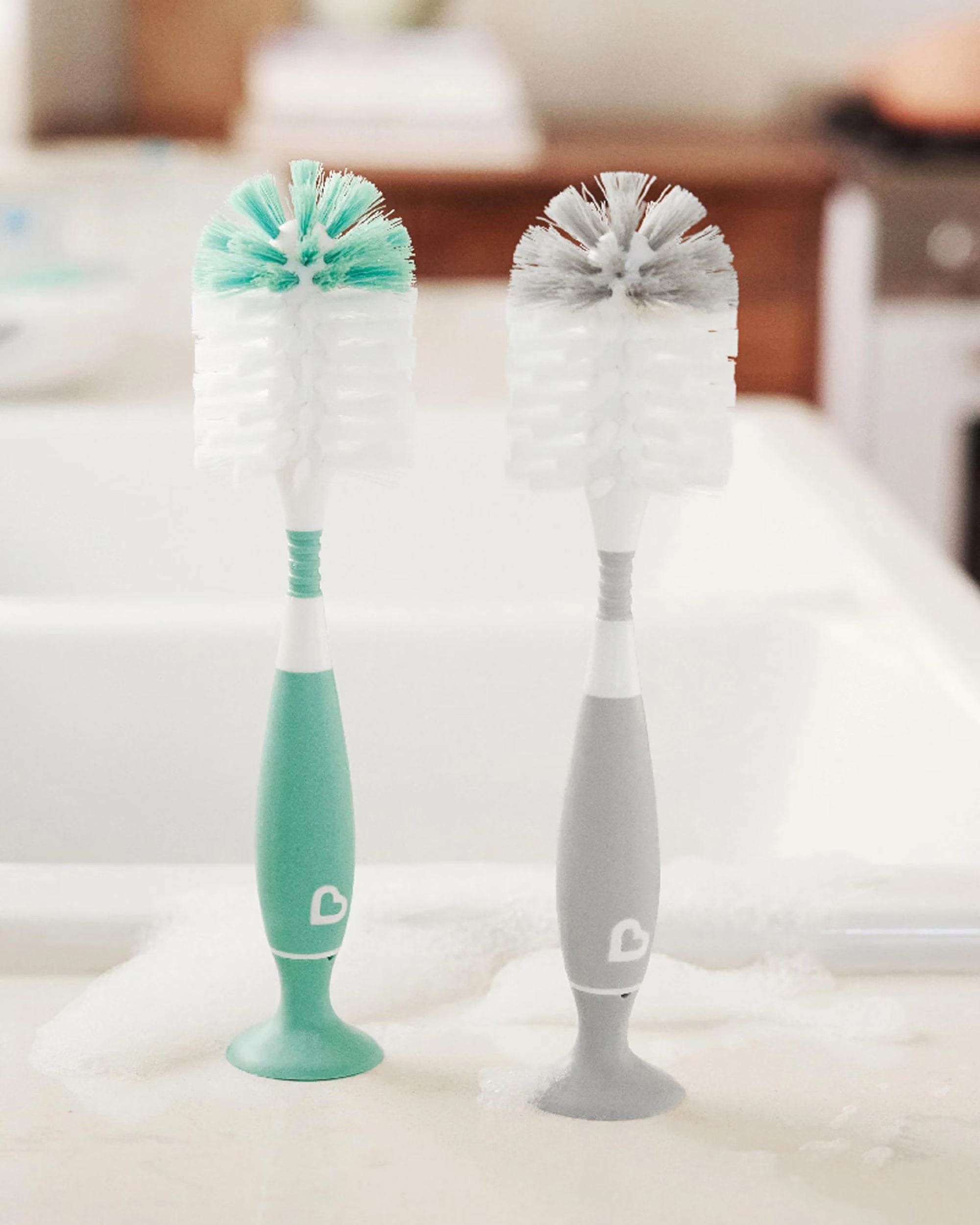 Munchkin Bristle Bottle Brush