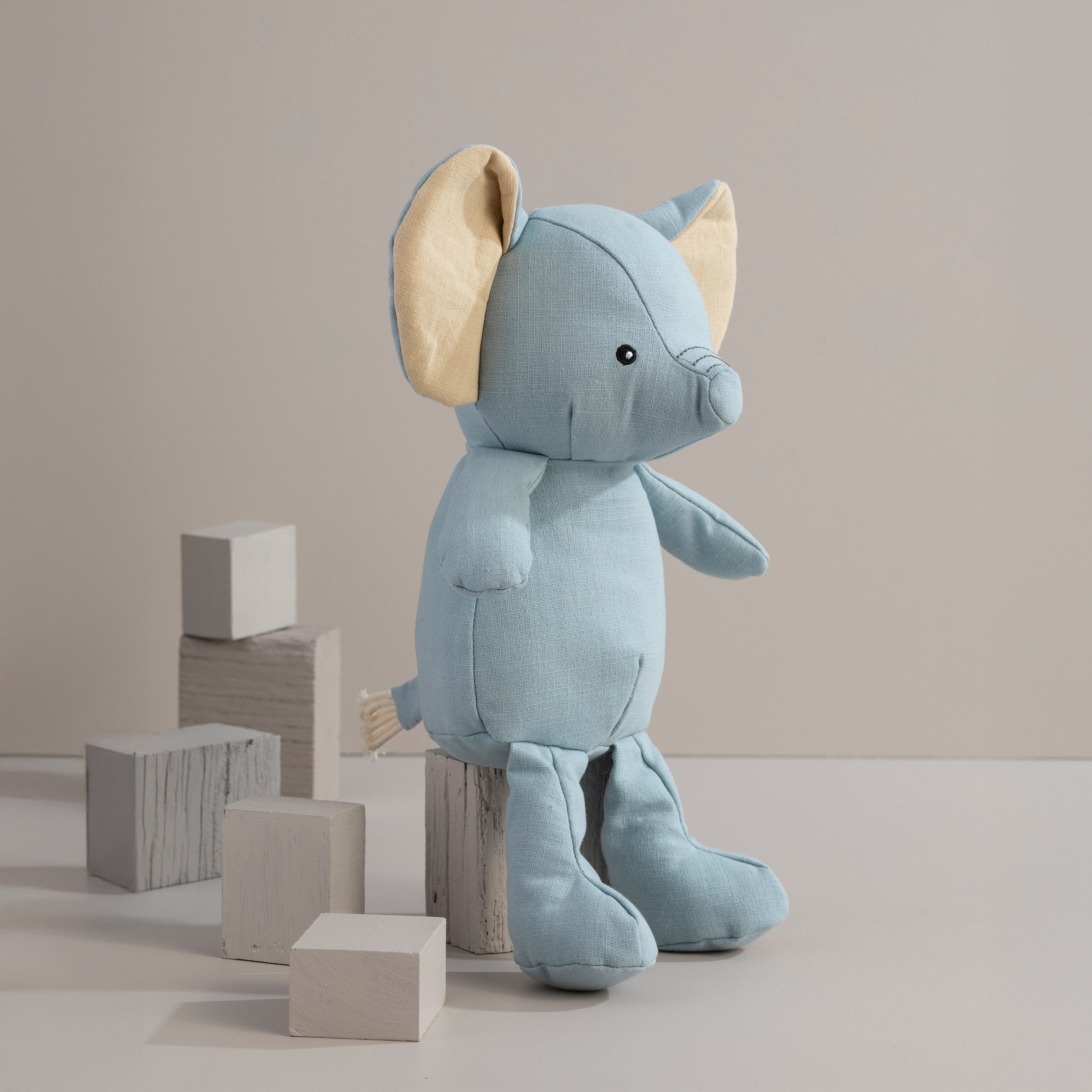 Linen Animal - Eddie the Elephant