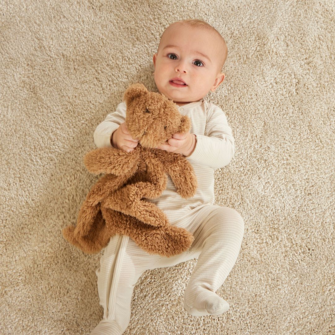 Jiggle & Giggle Cuddly Bear Comforter