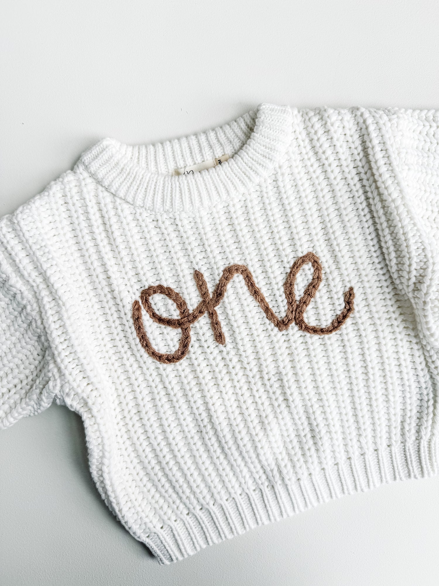 'ONE' | JUMPER/SWEATER | MILK