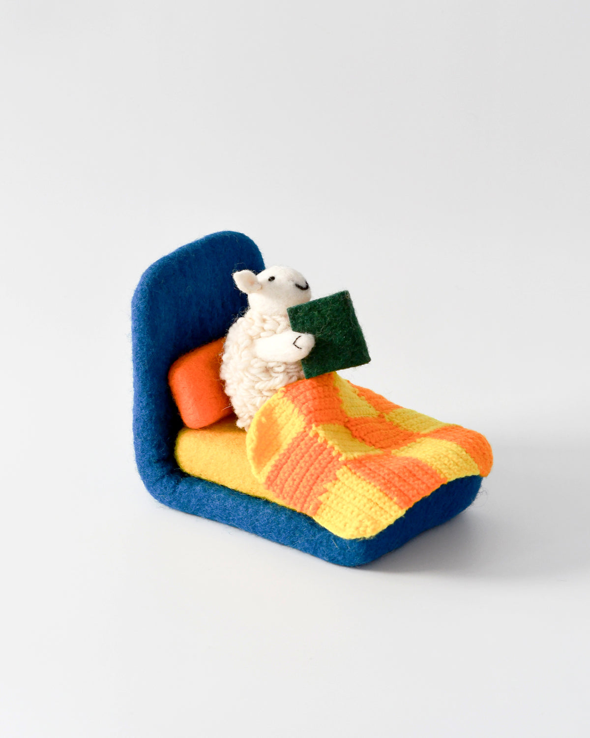 Where Is The Green Sheep? Bed Sheep Play Set