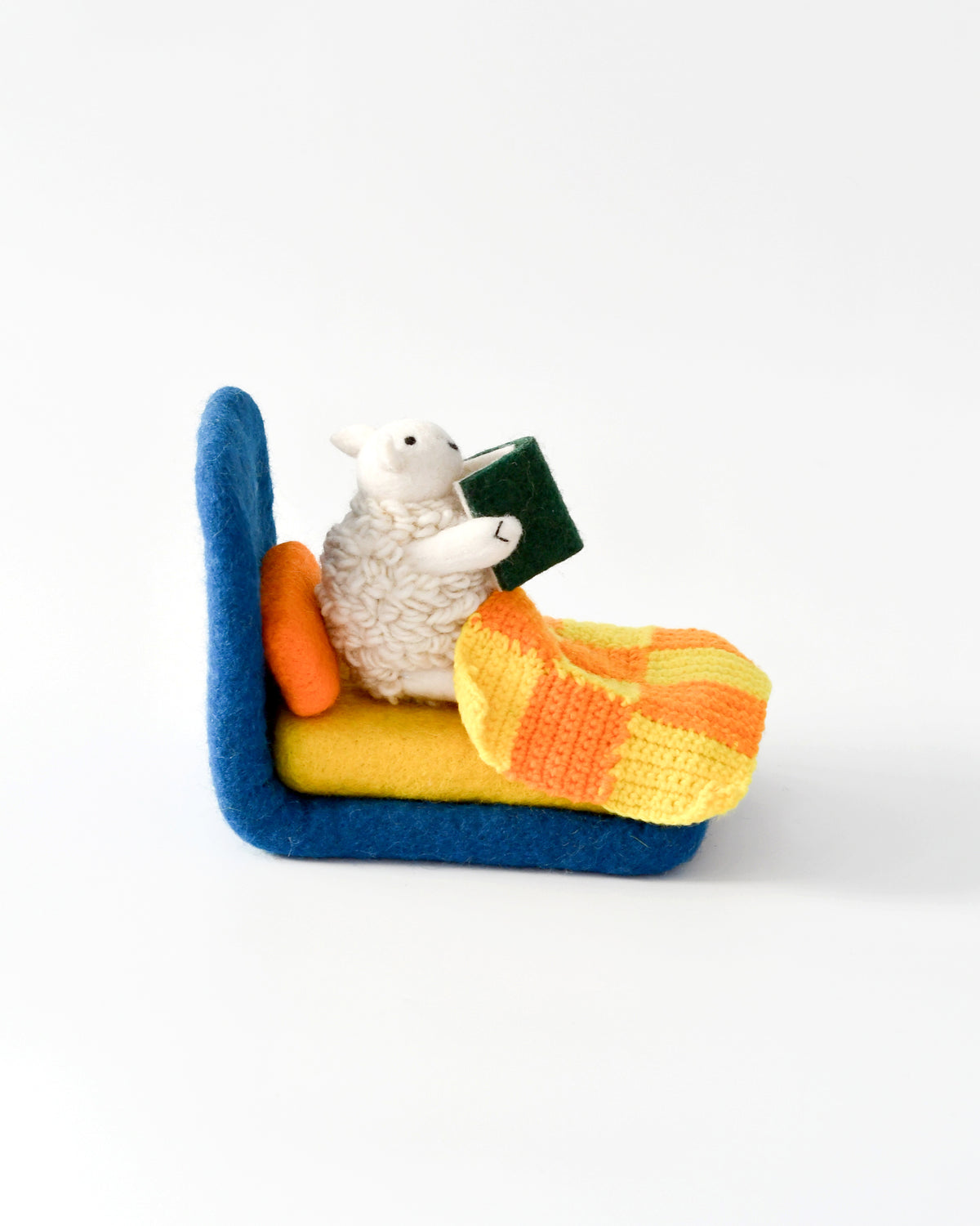 Where Is The Green Sheep? Bed Sheep Play Set