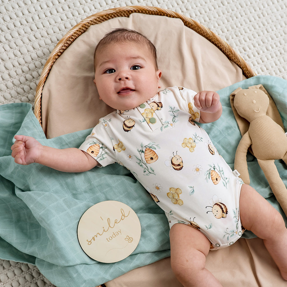 Bumblebees Short Sleeve Organic Bodysuit