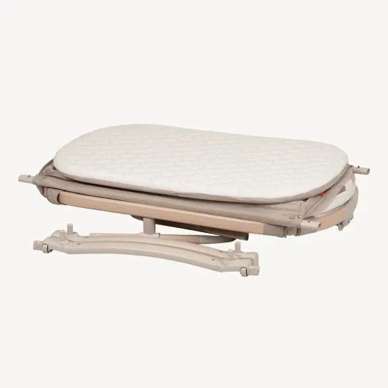 Iora Air Bedside sleeper Maxi Cosi